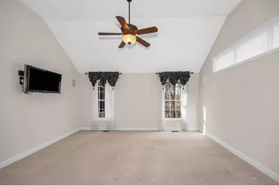 2 Prestwick Trail, Nashua, NH 03062 - Photo 17