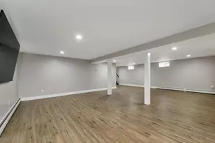 17 Winchester St, Portsmouth, NH 03801 - Photo 27