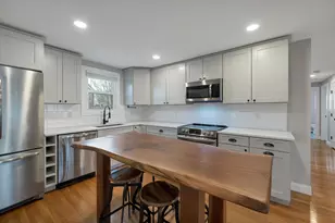 17 Winchester St, Portsmouth, NH 03801 - Photo 5