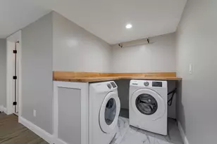 17 Winchester St, Portsmouth, NH 03801 - Photo 29