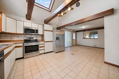 57 McPhail Street, Manchester, NH 03104 - Photo 3