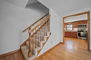 4 Donmac Dr, Derry, NH 03038 - Photo 7