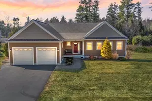 14 Tomasian Dr, Merrimack, NH 03054 - Photo 1