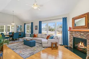 14 Tomasian Dr, Merrimack, NH 03054 - Photo 5