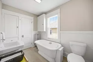 467 Bridge St, Manchester, NH 03104 - Photo 33