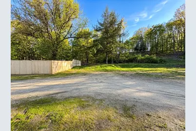 82 Howard Street, Winchester, NH 03470 - Photo 5