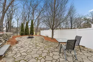 113 Comeau St, Manchester, NH 03102 - Photo 11