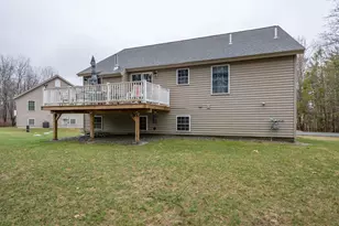 11 Blueberry Ln, East Kingston, NH 03827 - Photo 3