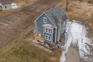 46 Depot St, Belmont, NH 03220 - Photo 5