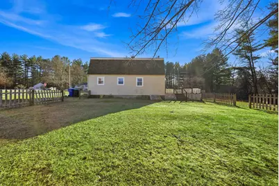 48 Dracut Road, Hudson, NH 03051 - Photo 31