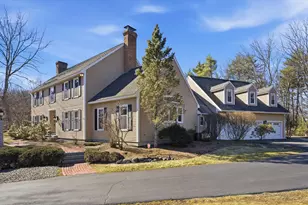 12 Village Woods Dr, Amherst, NH 03031 - Photo 1