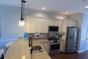 109 Woodview Way, Manchester, NH 03102 - Photo 9