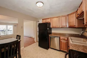 310 Brook Village Rd, Nashua, NH 03062 - Photo 9