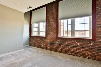 471 Silver Street #403, Manchester, NH 03103 - Photo 11