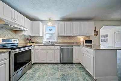 647 Cross Country Road, Pembroke, NH 03275 - Photo 35