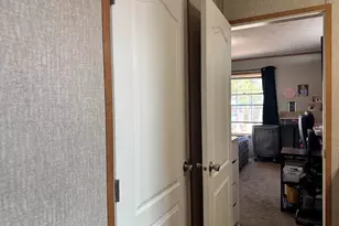 94 Oriole Ave, Keene, NH 03431 - Photo 27