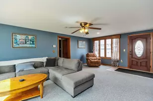 22 Taschereau Blvd, Nashua, NH 03062 - Photo 5