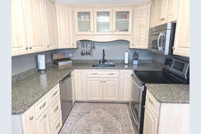 42 Celeste Street, Manchester, NH 03103 - Photo 5