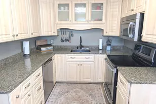 42 Celeste St, Manchester, NH 03103 - Photo 5