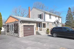 42 Celeste St, Manchester, NH 03103 - Photo 3