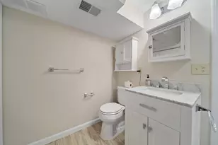 27 Hyacinth Dr, Nashua, NH 03062 - Photo 21