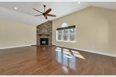 142 Worcester Road, Hollis, NH 03049 - Photo 5