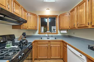 62 Spitzen St, Moultonborough, NH 03254 - Photo 5