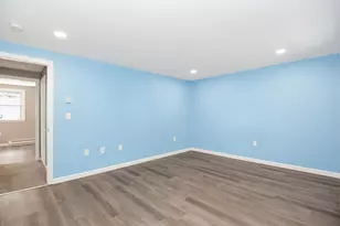 20 Olde Country Village Rd, Londonderry, NH 03053 - Photo 17