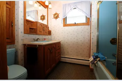 612 Rockingham Street, Berlin, NH 03570 - Photo 5