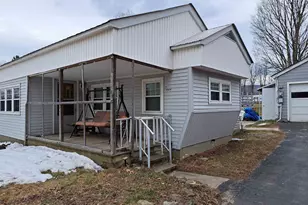 37 Sugar River Dr, Claremont, NH 03743 - Photo 1