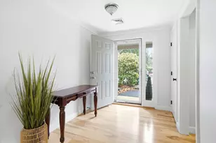 40 Walden Pond Dr, Nashua, NH 03064 - Photo 3