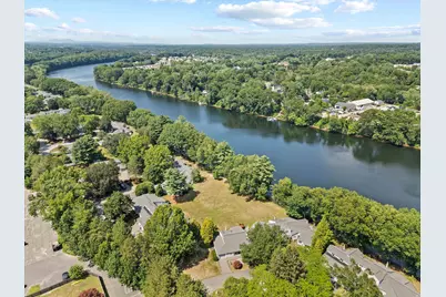 40 Walden Pond Drive, Nashua, NH 03064 - Photo 35