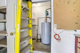 40 Walden Pond Dr, Nashua, NH 03064 - Photo 27