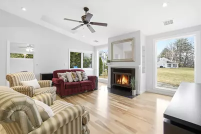 40 Walden Pond Drive, Nashua, NH 03064 - Photo 7