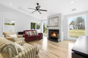 40 Walden Pond Dr, Nashua, NH 03064 - Photo 7