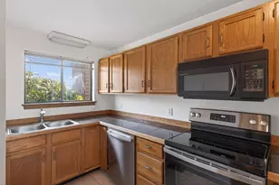 93 Dunvegan Woods, Hampton, NH 03842 - Photo 13