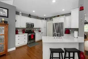 17 Legacy Dr, Nashua, NH 03062 - Photo 17