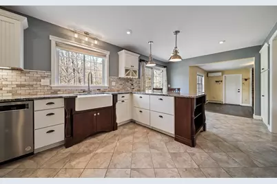 74 Nh Route 107, Epsom, NH 03234 - Photo 5