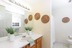 6 Lincoln Dr, Londonderry, NH 03053 - Photo 35