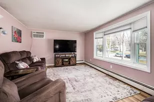 12 Westgate Rd, Derry, NH 03038 - Photo 9