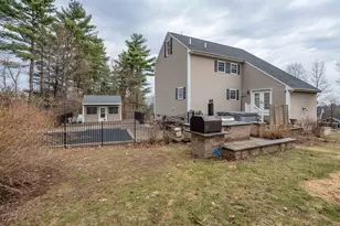 27 Red Squirrel Ln, Chester, NH 03036 - Photo 7