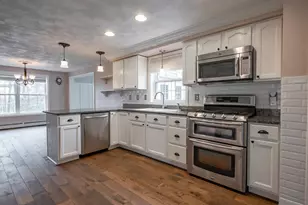 27 Red Squirrel Ln, Chester, NH 03036 - Photo 15