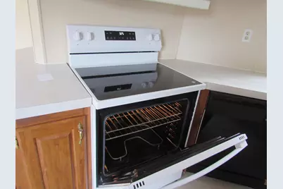 29 Lowell Road #8, Salem, NH 03079 - Photo 9