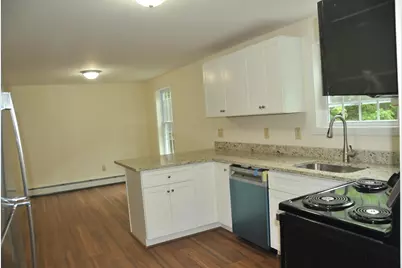 115 Highrock Road #B, Weare, NH 03281 - Photo 5