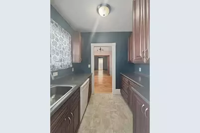 646 Maple Street, Manchester, NH 03104 - Photo 13