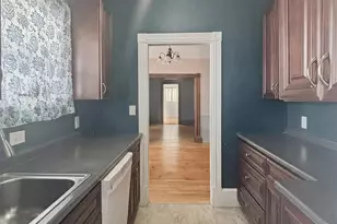 646 Maple St, Manchester, NH 03104 - Photo 13