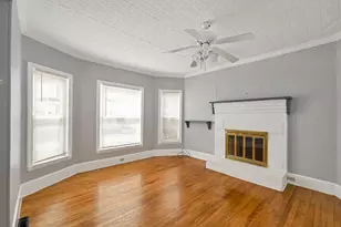 636 Summer St, Manchester, NH 03103 - Photo 3