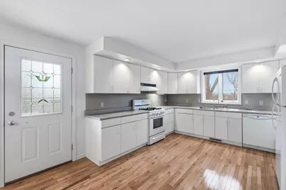 387 Harrison Street, Manchester, NH 03104 - Photo 21