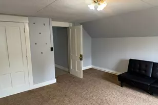 14 Summer St, Laconia, NH 03246 - Photo 9