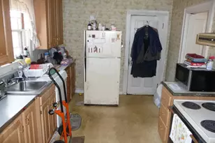 857 Union St, Manchester, NH 03104 - Photo 13